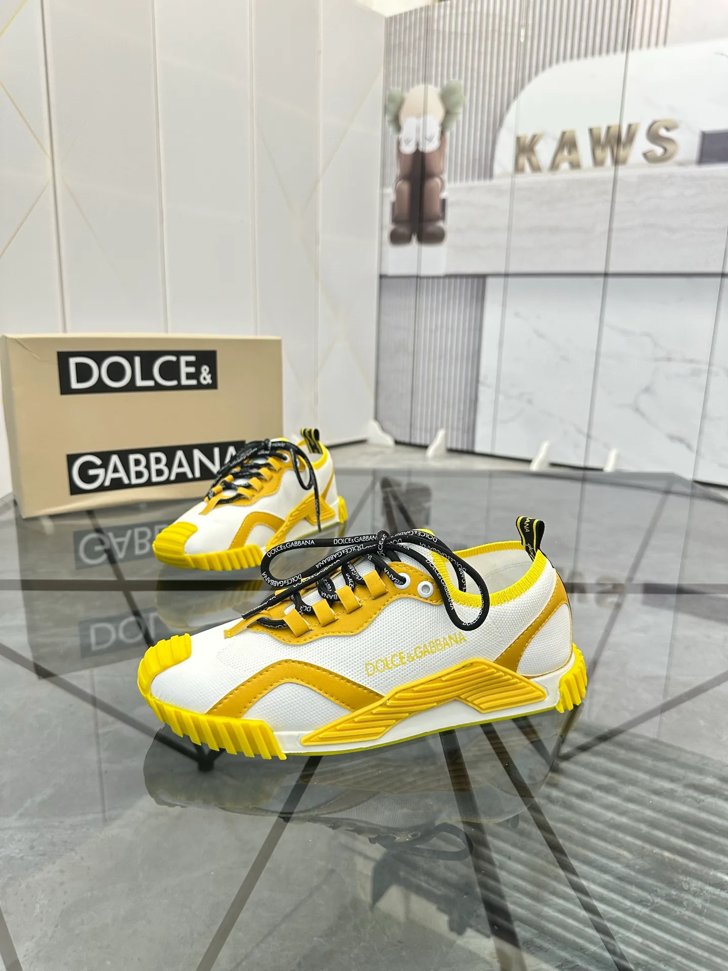 Men's shoes: 💰P460¥ Product trademark: DG "Dolce & Gabbana*" low-top sneakers Regular size: 35-44 (can be customized to 45.46.) Couple style Product materials: Upper imported cowhide stitching original material, breathable lining, original outsole. Number: 803